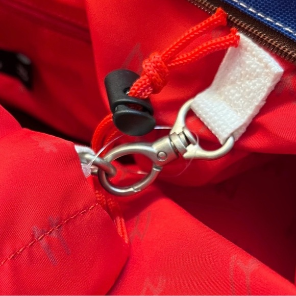 NWT NEVE ST ANTON WEEKENDER Incredible Bag! Ski Theme Extras - Picture 10 of 16